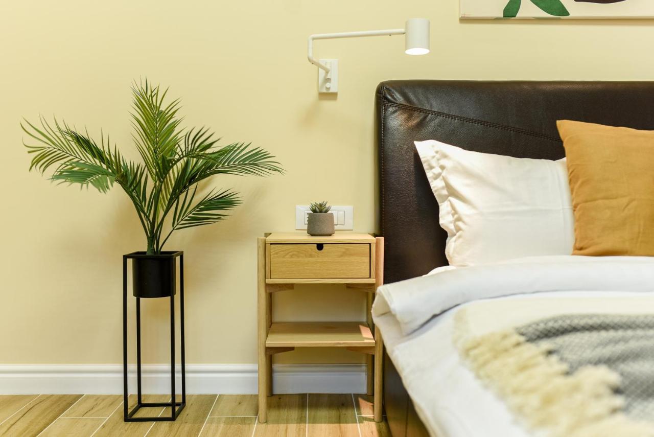 Green Leafy Brasov - Ideal 2 Bedroom Apartment Luaran gambar