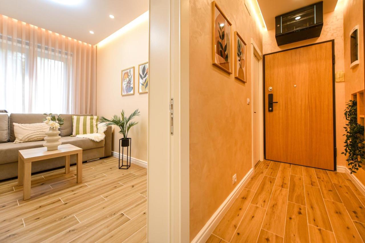 Green Leafy Brasov - Ideal 2 Bedroom Apartment Luaran gambar