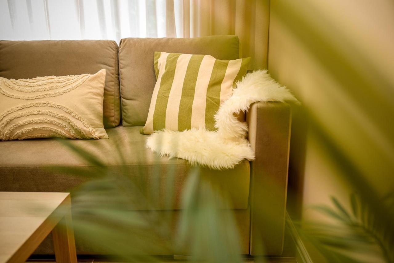 Green Leafy Brasov - Ideal 2 Bedroom Apartment Luaran gambar
